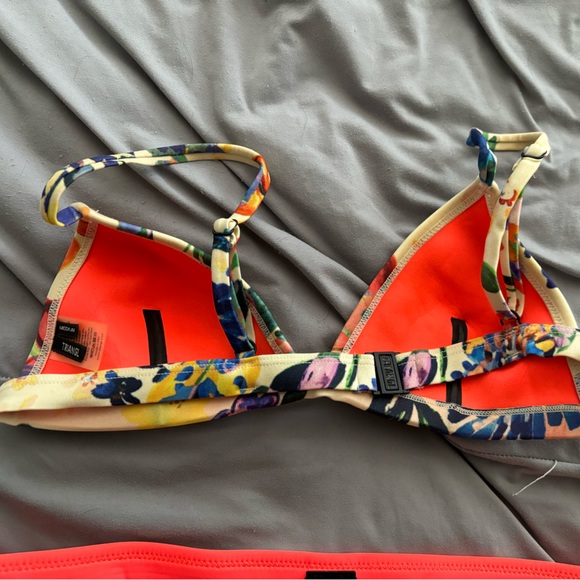 Triangle Floral Bikini - Picture 4 of 7